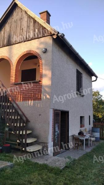 Tata Látógy soukromý zahradní pozemek a rekreační dům