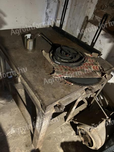 Robust circular saw for sale