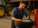 Tyre repair and wheel balancing training 07153009
