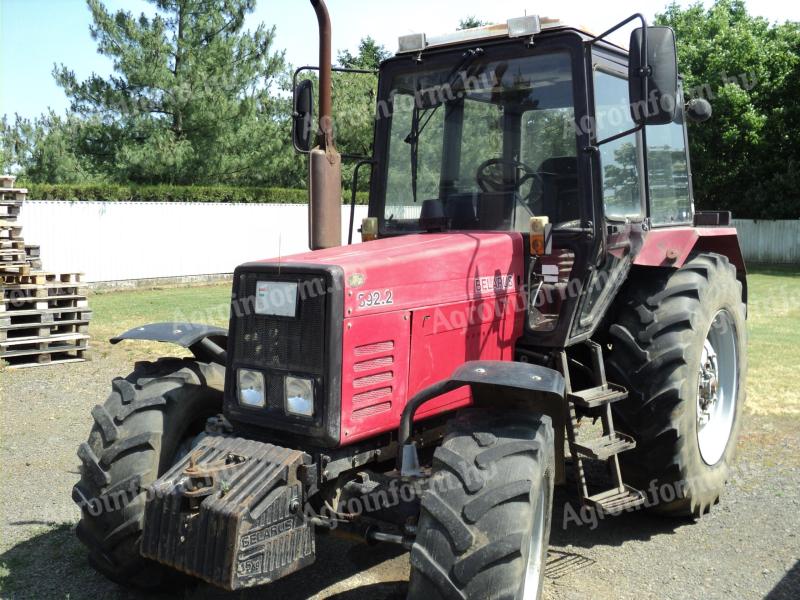 Traktor MTZ-892.2