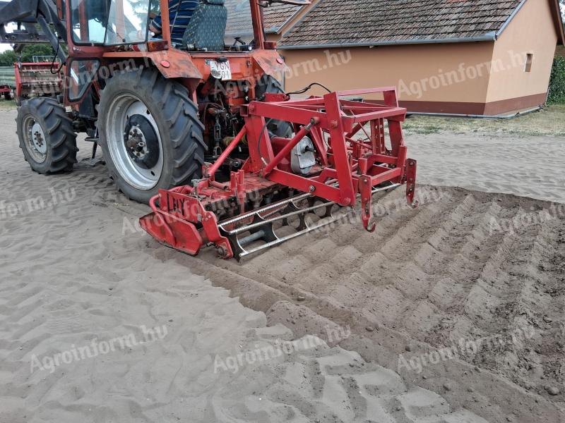 Lely 3 metre rotary drill with bracket