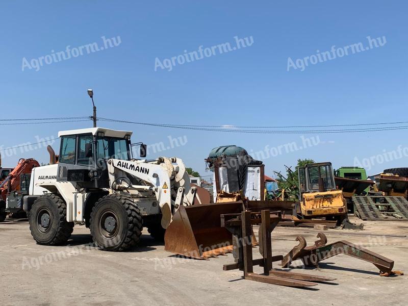 Ahlmann AS210 front loader