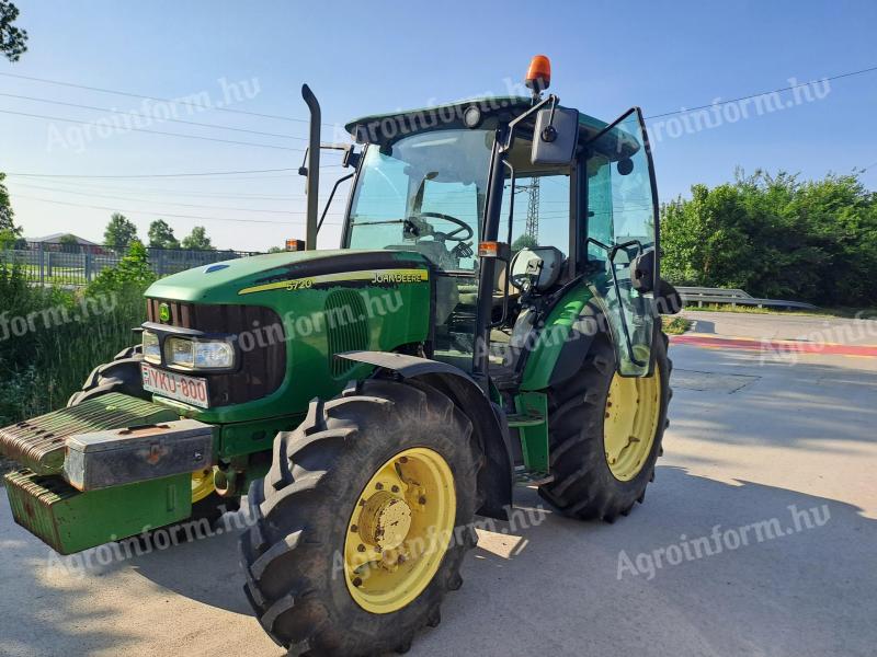 For sale John Deere 5720 tractor fresh technical with new disc