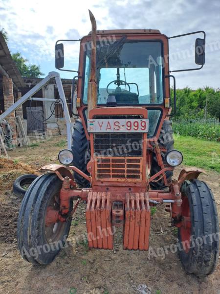 MTZ 550 e tractor