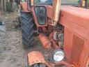 MTZ 550 e tractor