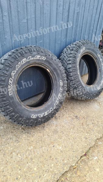 Goodyear Wrangler 235/75R15