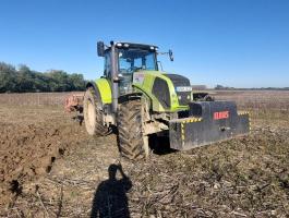 Claas Axion 820
