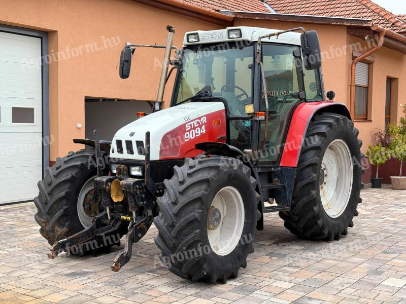 Steyr 9094 A tractor