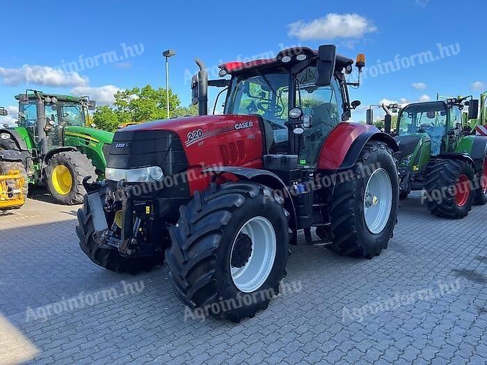 Case IH PUMA CVX 220 tractor