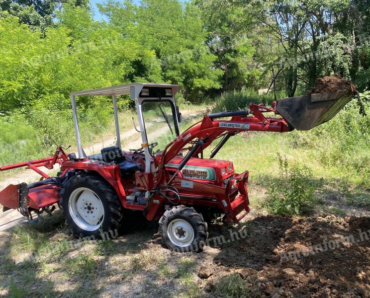 Hinomoto 24 HP tractor with front loader Kubota Yanmar Iseki front loader Japanese