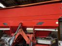 Kuhn Axera fertiliser spreader with weight measuring system and speed proportional application