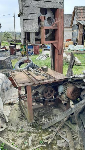 Band saw