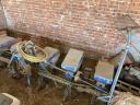 Maize seed drill