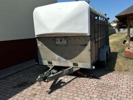Állatszállító utanfutó pótkocsi