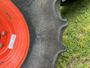 Claas Jaguar 860 walk-behind wheel loader - Claas PU 300 with pick-up adapter