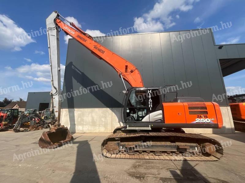 Hitachi ZX 250 LC-6 / 2017 / 11.309 hours / Leasing from 20%