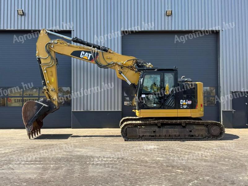 Caterpillar 325F LCR / 2018 / 7413 operating hours / 3 buckets / Leasing from 20%