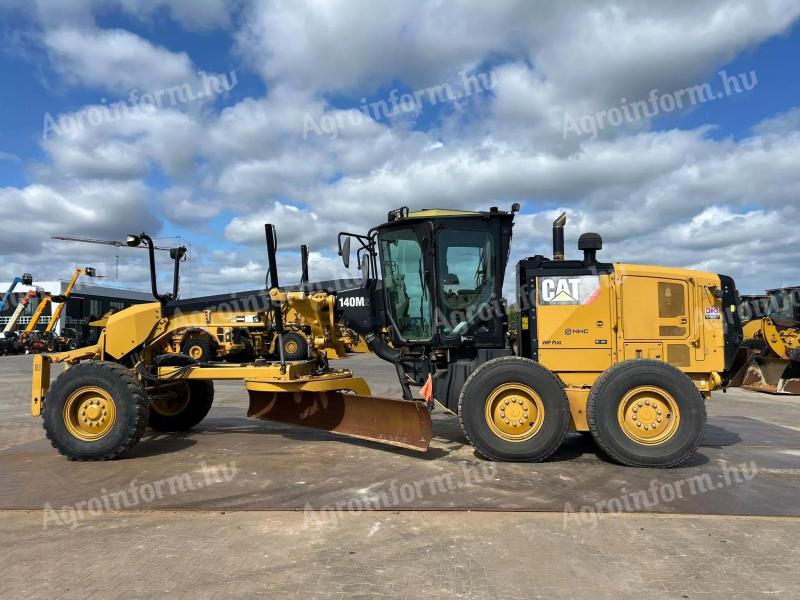 Caterpillar 140M2 / 2013 / 13631 hours / Leasing from 20%