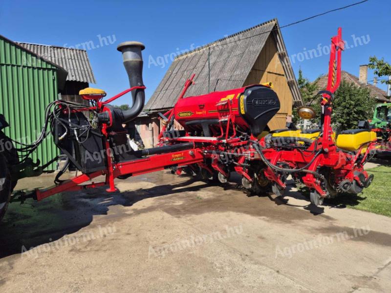 Secí stroj Vaderstad Tempo F8