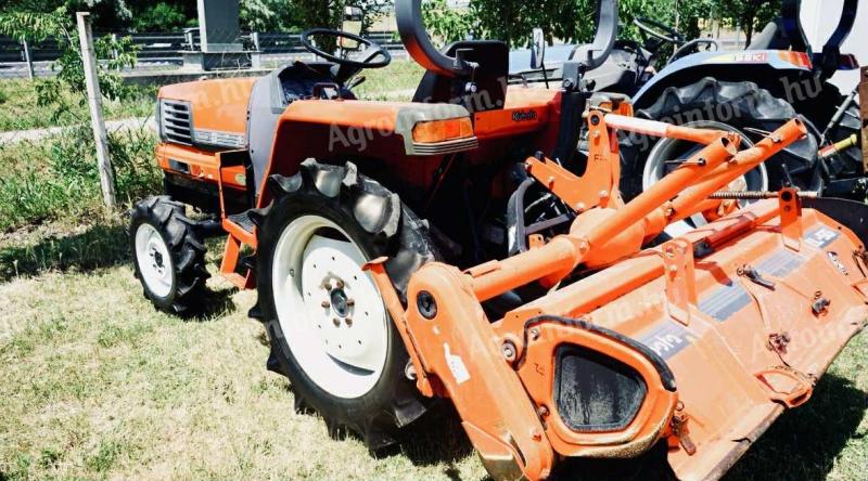 Japanese small tractor MTZ Carrero