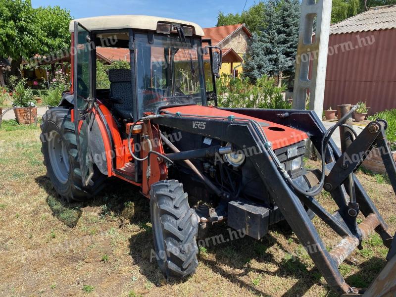 Same Frutteto II 75 planter with front loader