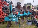 4 head plough (Kiskőrösi)