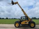 Caterpillar TH220B telescopic handler