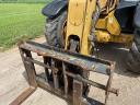 Caterpillar TH220B telescopic handler