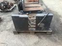 Gabelstaplermontierter hydraulischer Containerkippadapter