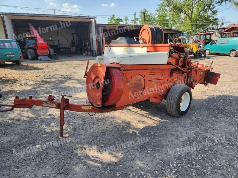 Szolnok field machine M1345 small cubes baler
