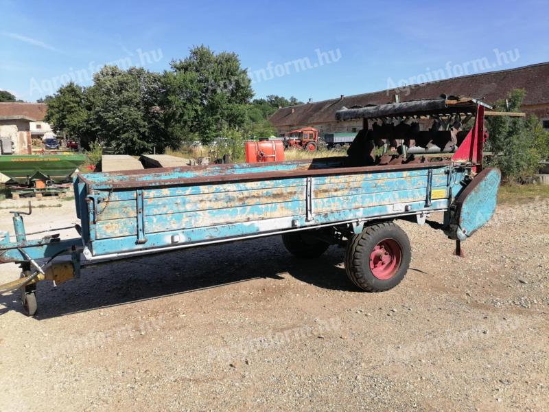 Mengele 3 ton manure spreader
