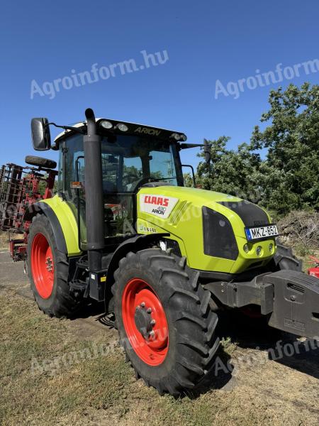 Claas Arion 430