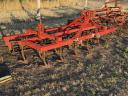 Vine / field cultivator