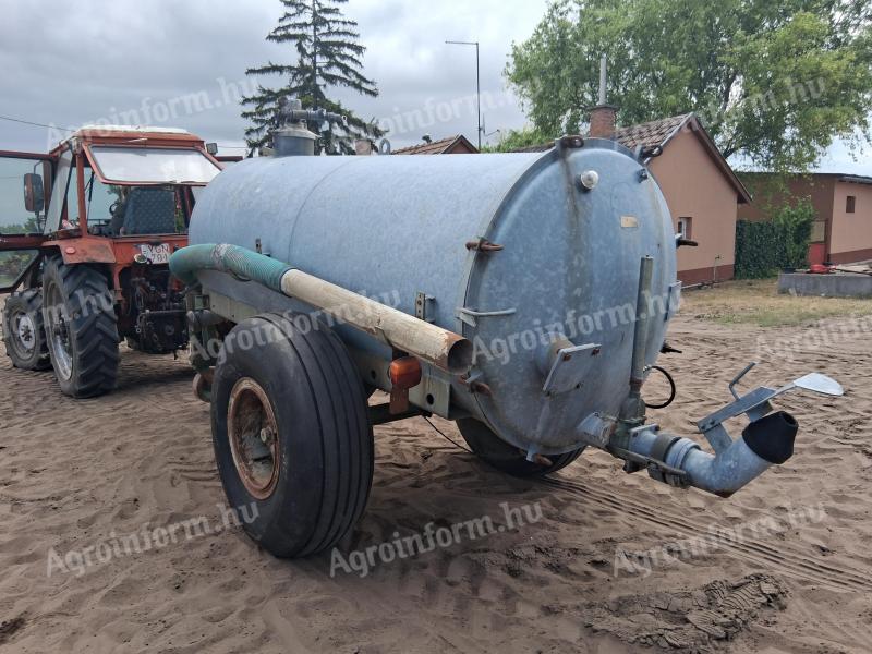 Siphon with galvanized tank, 4000 litres