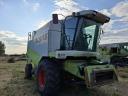 Claas 420 Lexion combine harvester