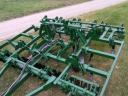 Field cultivator, gruber