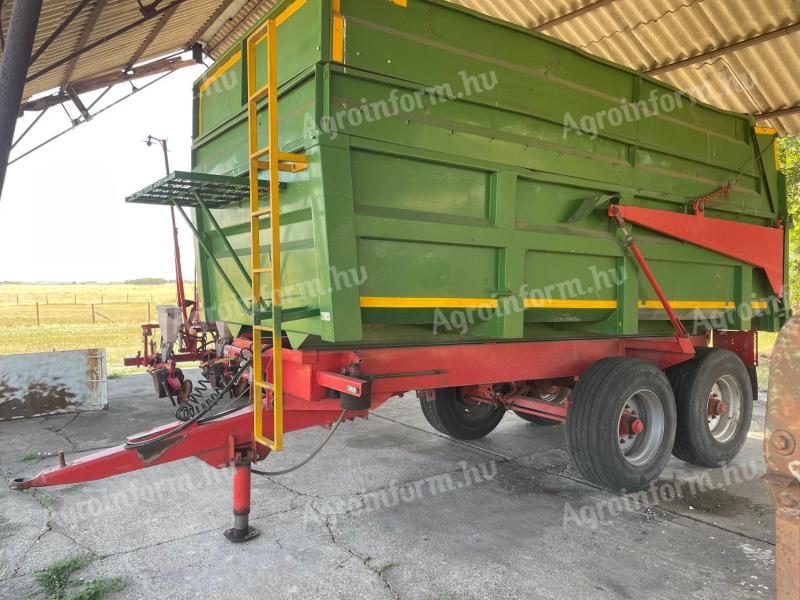 Tandem trailer