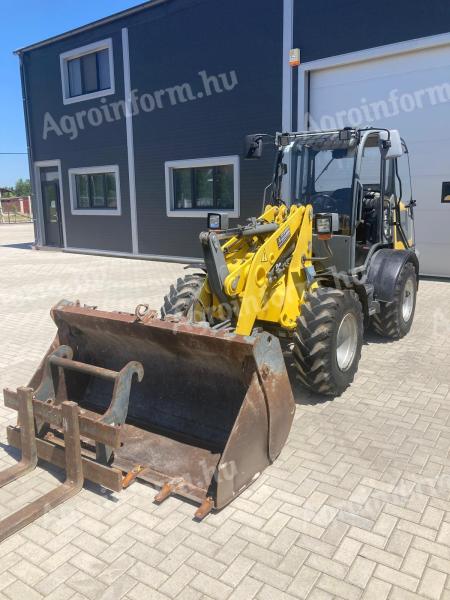 Wacker Neuson WL44 front loader