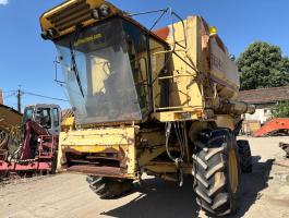 New Holland TF42 kombájn