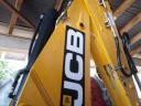 JCB Caterpillar 4CX excavator