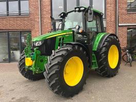 John Deere 6120M