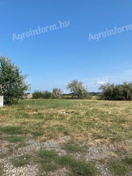 754 m² großes Baugrundstück zum Verkauf in Szántód in der Nähe des Plattensees