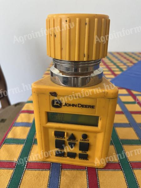 John Deere moisture meter