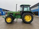 John Deere 3140