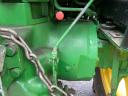 John Deere 3140