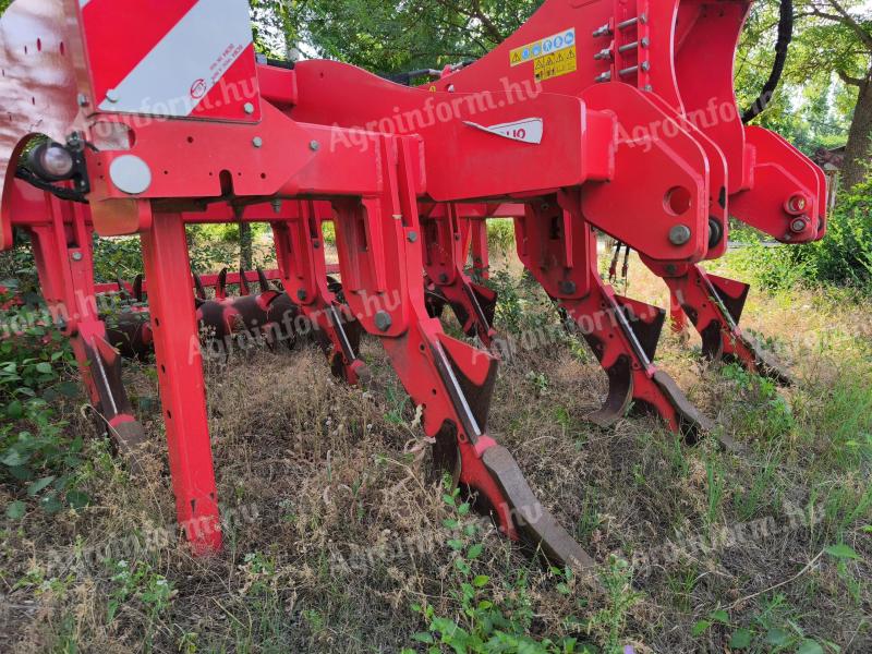 Soil stripper
