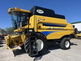 NEW HOLLAND CSX7060
