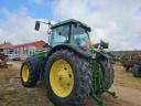 John Deere 7820
