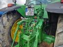 John Deere 7820