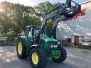John Deere 6230 Premium tractor with front loader